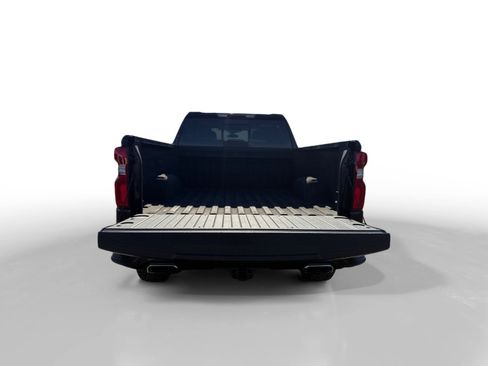 Used 2024 Chevrolet Silverado 1500 LT Trail Boss w/ LT Trail Boss Premium Package AWD/4WD image 17