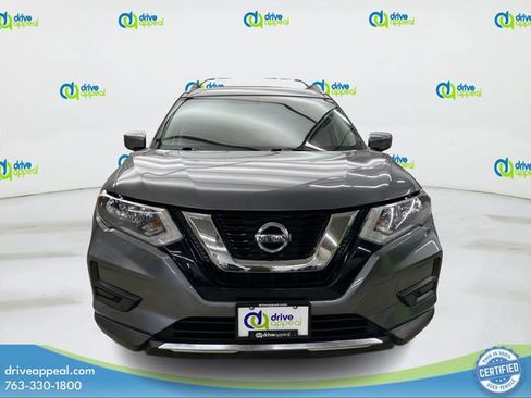Used 2017 Nissan Rogue SV AWD/4WD image 3