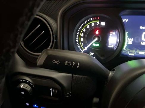 Used 2025 Jeep Wrangler Unlimited Rubicon 4xe w/ Convenience Group image 25