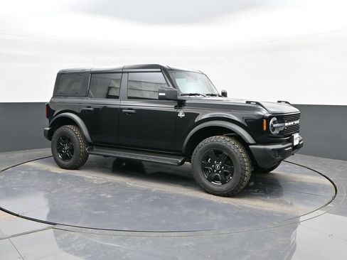 New 2025 Ford Bronco Outer Banks image 14