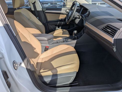 Used 2019 Volkswagen Jetta SE FWD image 37