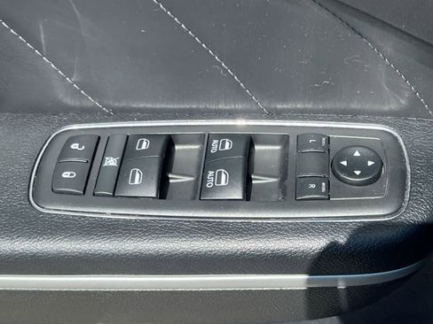 Used 2019 Dodge Charger R/T w/ Plus Group RWD image 17