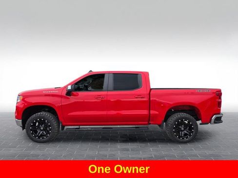 Used 2025 Chevrolet Silverado 1500 LT AWD/4WD image 5