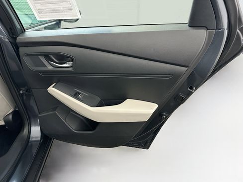 Used 2025 Honda Accord SE image 30