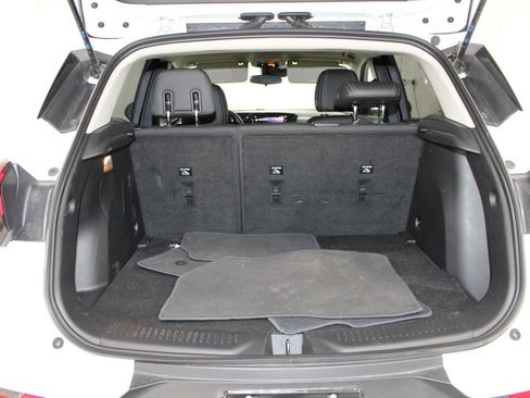 Used 2025 Buick Encore GX Preferred AWD/4WD image 21