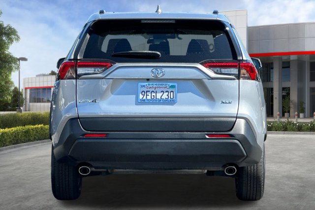 Certified 2023 Toyota RAV4 XLE w/ Convenience Package FWD image 6