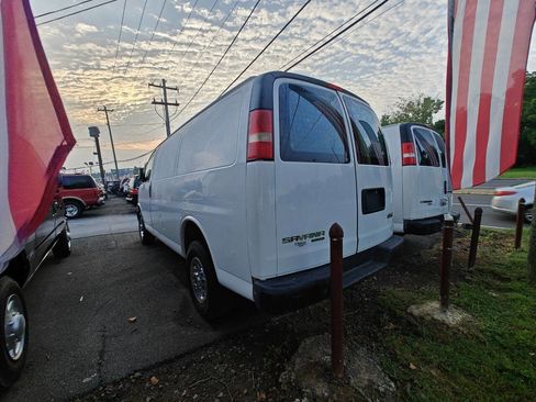 Used 2014 GMC Savana 3500 image 3
