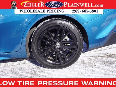 Used 2025 Toyota Camry SE image 6