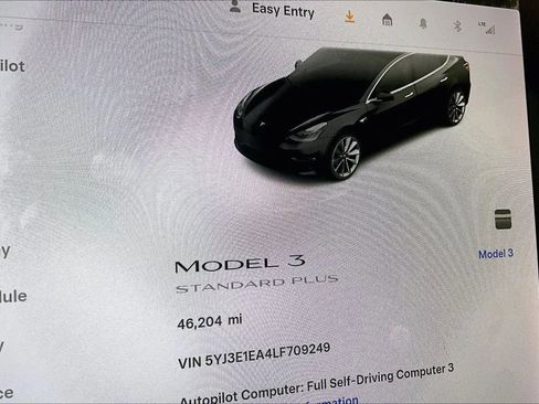 Used 2020 Tesla Model 3 Standard Range Plus image 19