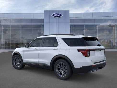 New 2026 Ford Explorer Active w/ Active Comfort Package image 4