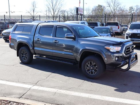 Used 2023 Toyota Tacoma SR5 image 2