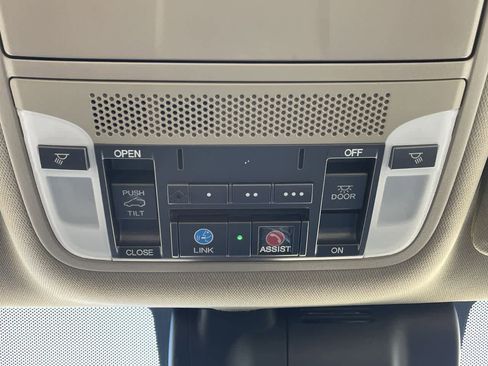 Used 2017 Acura MDX SH-AWD w/ Technology Package image 32