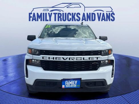 Used 2021 Chevrolet Silverado 1500 Custom w/ LPO, Dark Essentials Package AWD/4WD image 8