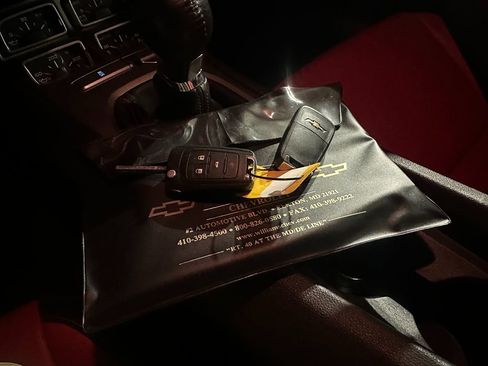 Used 2010 Chevrolet Camaro SS w/ Interior Accent Trim Package image 33