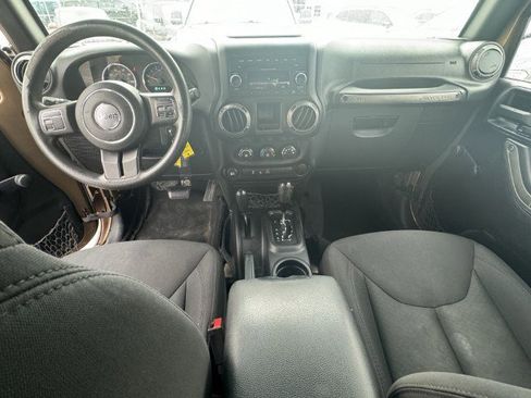 Used 2015 Jeep Wrangler Sport image 14