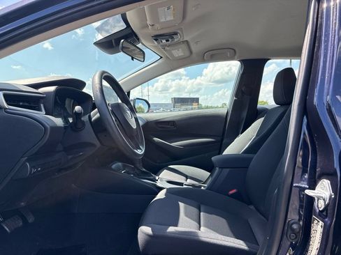Used 2024 Toyota Corolla LE FWD image 9