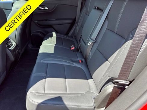 Used 2025 Chevrolet Blazer LT w/ Sound & Technology Package AWD/4WD image 18