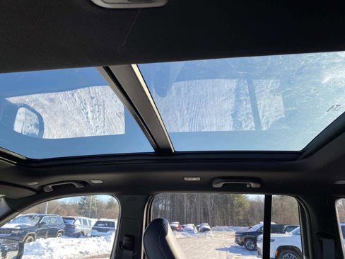 New 2026 Jeep Grand Cherokee Limited image 8