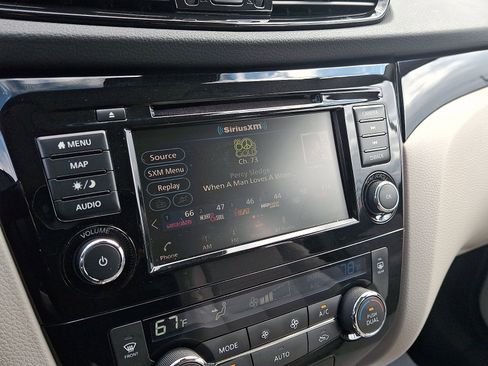 Certified 2022 Nissan Rogue Sport SL AWD/4WD image 17