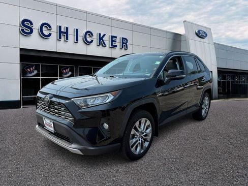 Used 2019 Toyota RAV4 Limited w/ Advanced Technology Package AWD/4WD image 4