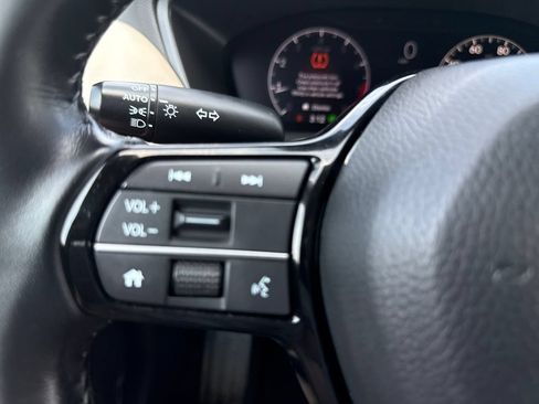 Certified 2025 Honda HR-V EX-L image 25