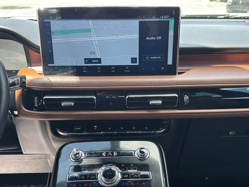 Used 2022 Lincoln Nautilus Reserve AWD/4WD image 13