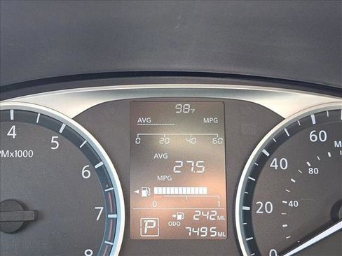 Used 2024 Nissan Kicks S FWD image 12