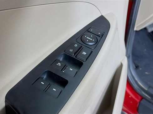 Used 2021 Hyundai Tucson Value FWD image 18