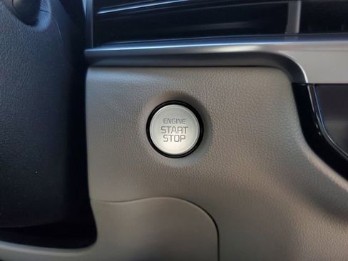 New 2026 Kia Sorento S w/ S Panoramic Sunroof Package image 28