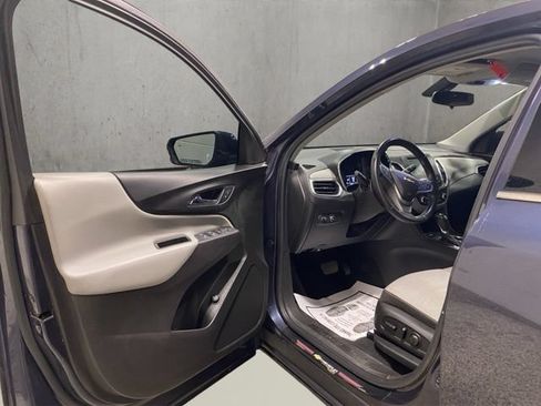Used 2018 Chevrolet Equinox LT AWD/4WD image 11