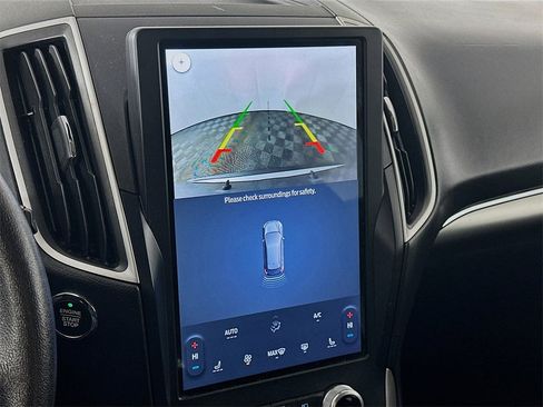 Used 2022 Ford Edge SEL image 20