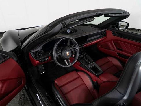 Used 2025 Porsche 911 Carrera 4 GTS image 16