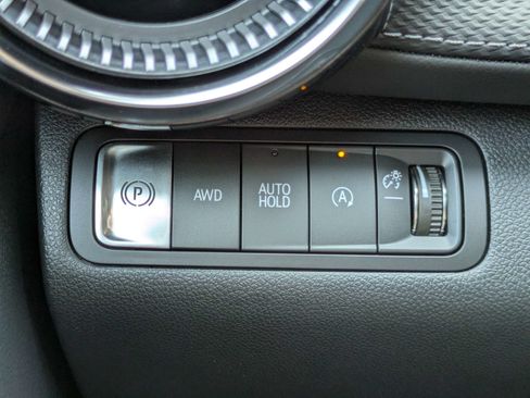 New 2026 Chevrolet Equinox LT w/ Convenience Package II AWD/4WD image 15