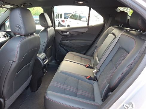 Certified 2022 Chevrolet Equinox RS image 11