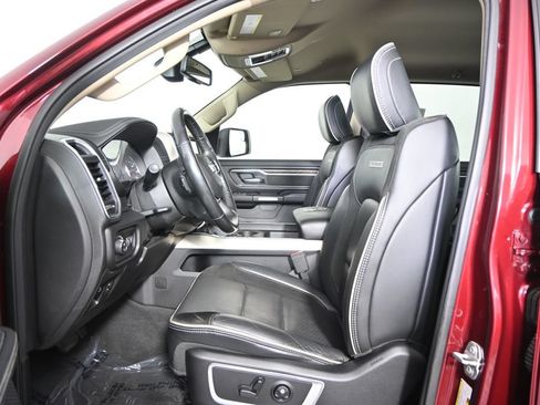 Used 2019 RAM 1500 Laramie AWD/4WD image 21