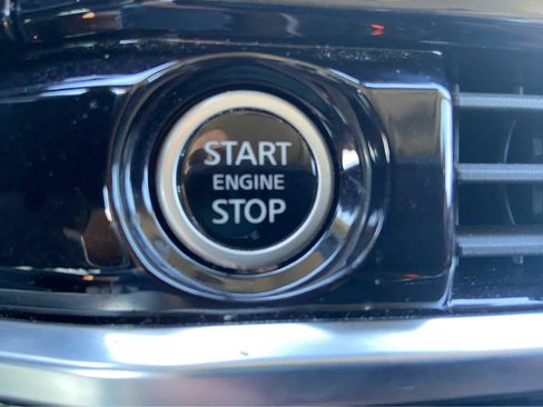 Used 2023 Nissan Pathfinder Platinum AWD/4WD image 41