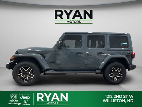 New 2026 Jeep Wrangler Unlimited Sahara AWD/4WD image 7