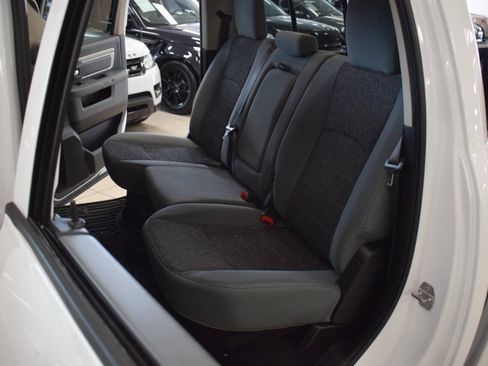 Used 2018 RAM 1500 Big Horn RWD image 44