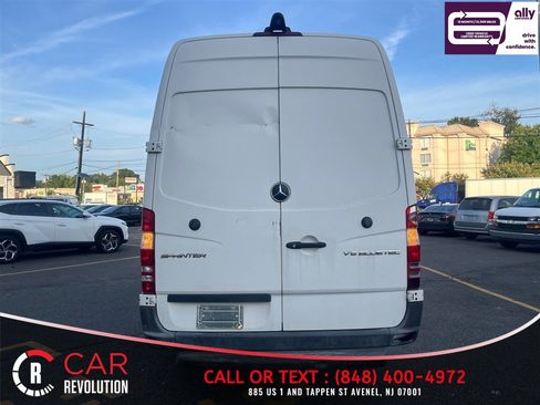 Used 2015 Mercedes-Benz Sprinter 3500 image 6