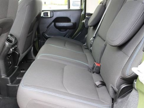 Used 2023 Jeep Wrangler Unlimited Rubicon 4xe w/ Cold Weather Group AWD/4WD image 45