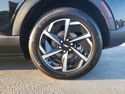 New 2026 Chevrolet Equinox EV LT image 5