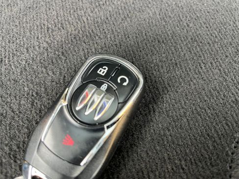 Used 2025 Buick Encore GX Preferred image 25