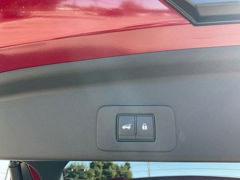 New 2025 Nissan Murano SV image 12