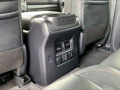 Used 2020 Nissan Titan PRO-4X w/ Pro-4x Convenience Package image 11