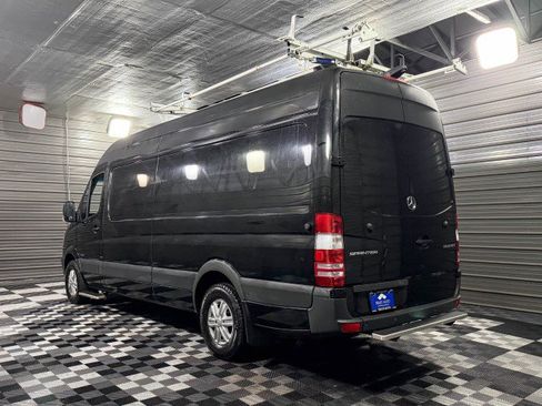Used 2016 Mercedes-Benz Sprinter 2500 image 7