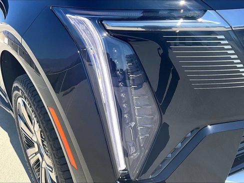 New 2026 Cadillac Escalade IQ Luxury 2 w/ LPO, Floor Liner Package AWD/4WD image 14