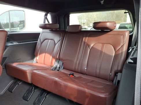 Used 2024 Ford Expedition Max Limited image 8