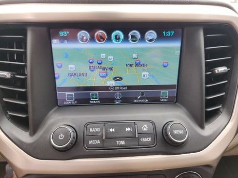 Used 2019 GMC Acadia Denali w/ Technology Package FWD image 10