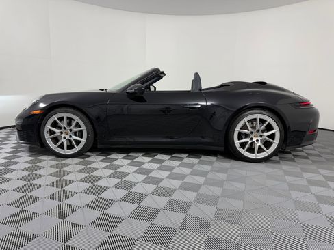 Used 2025 Porsche 911 Carrera image 2