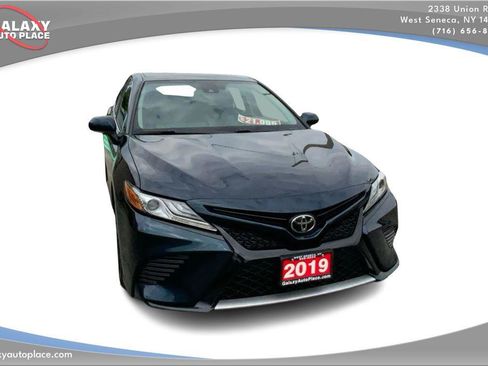 Used 2019 Toyota Camry XSE w/ Carpet Mat Package FWD image 3